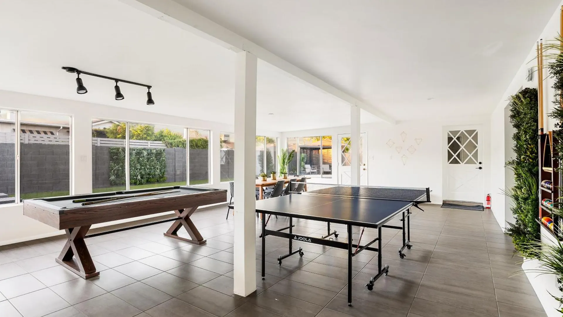 Mid-Century Modern Scottsdale Home W Heated Pool Vakantiehuis